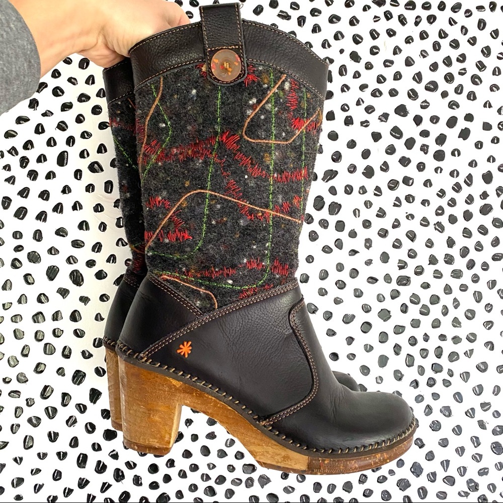The Art Company leather embroidered stitched wool heeled boots brown